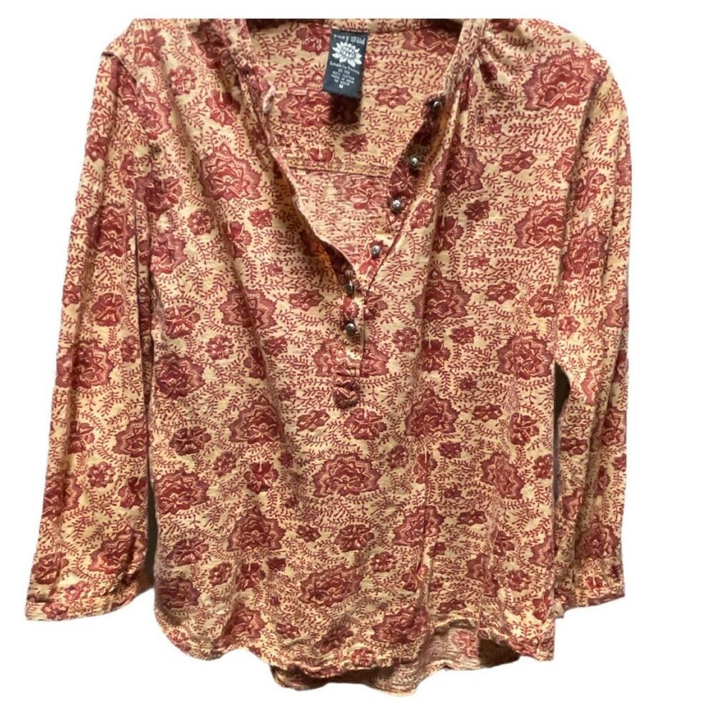 Lucky Brand size M 100% cotton peasant style top.